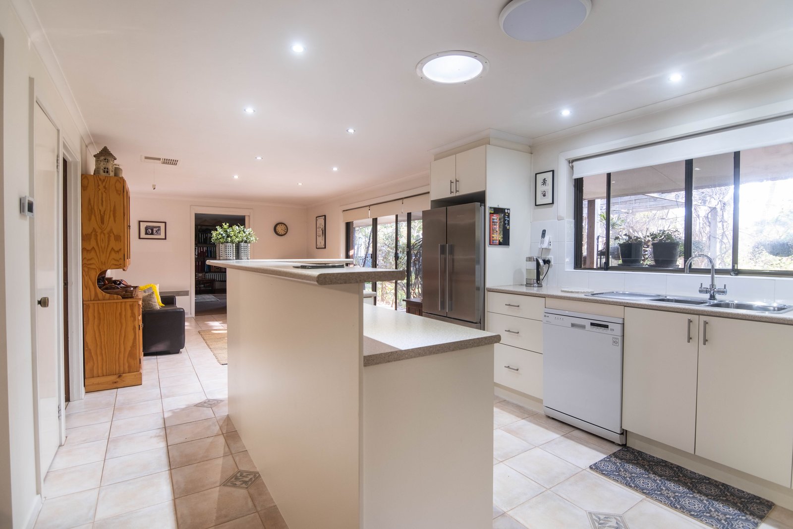 3 Moira Drive KIALLA WEST 6