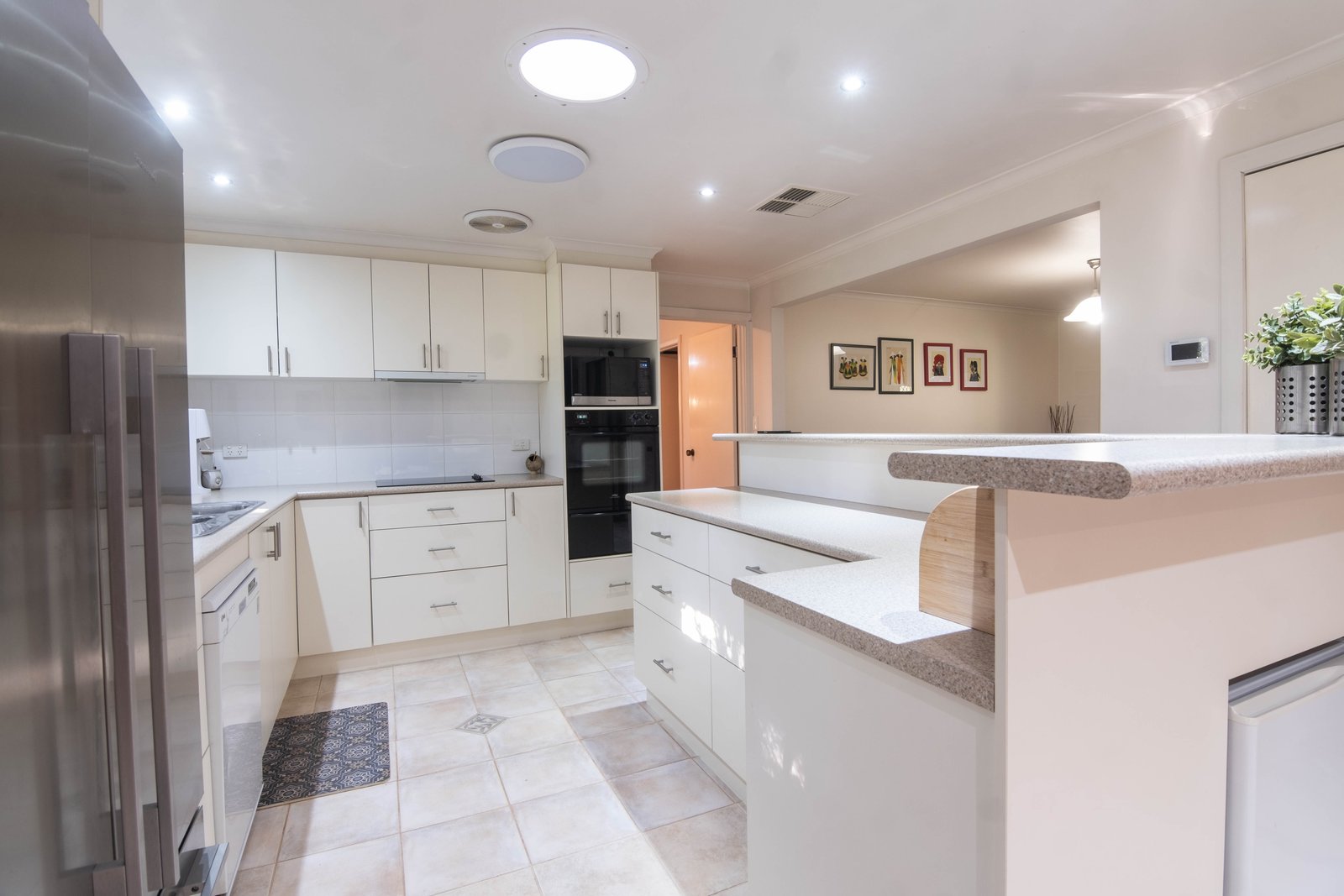 3 Moira Drive KIALLA WEST 8