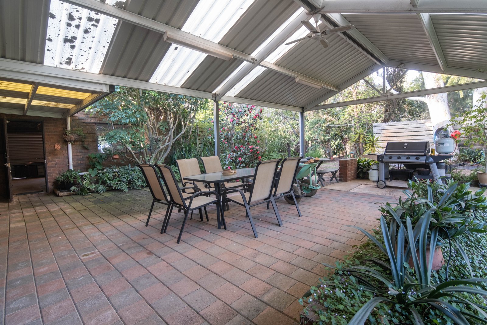 3 Moira Drive KIALLA WEST 18