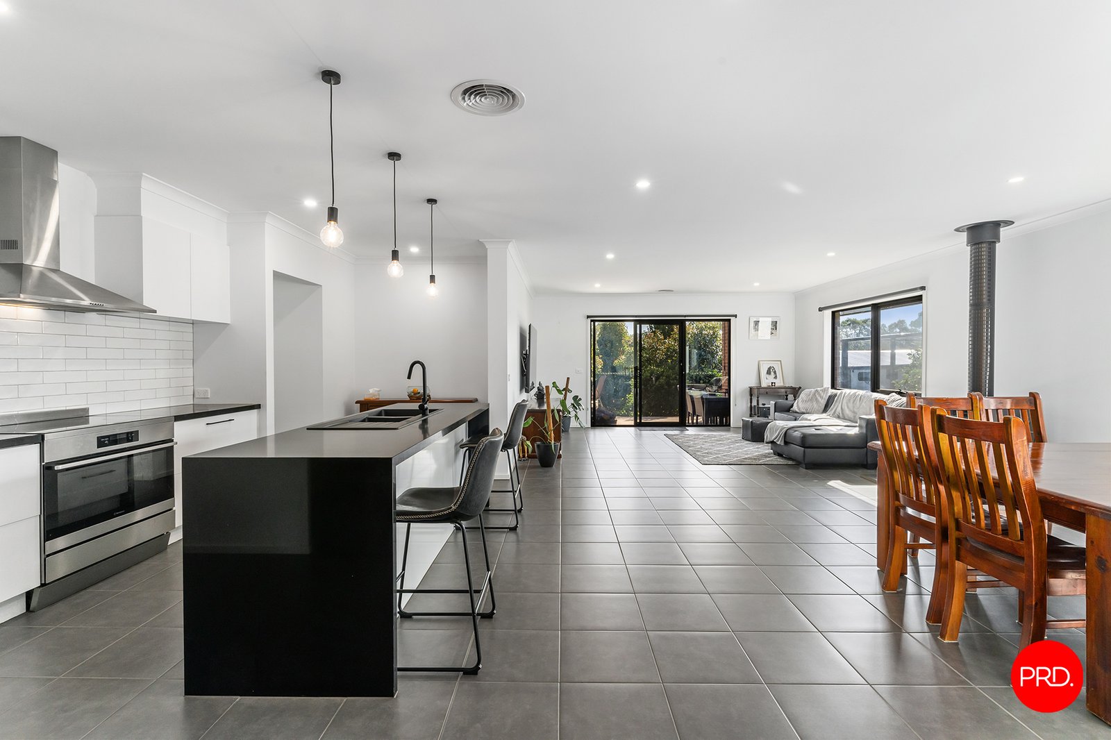 3 Molly Drive HARCOURT 4