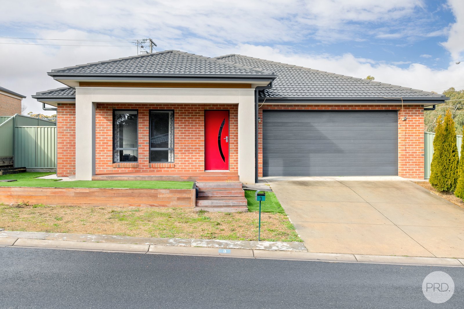 3 Moneill Close BROWN HILL 1