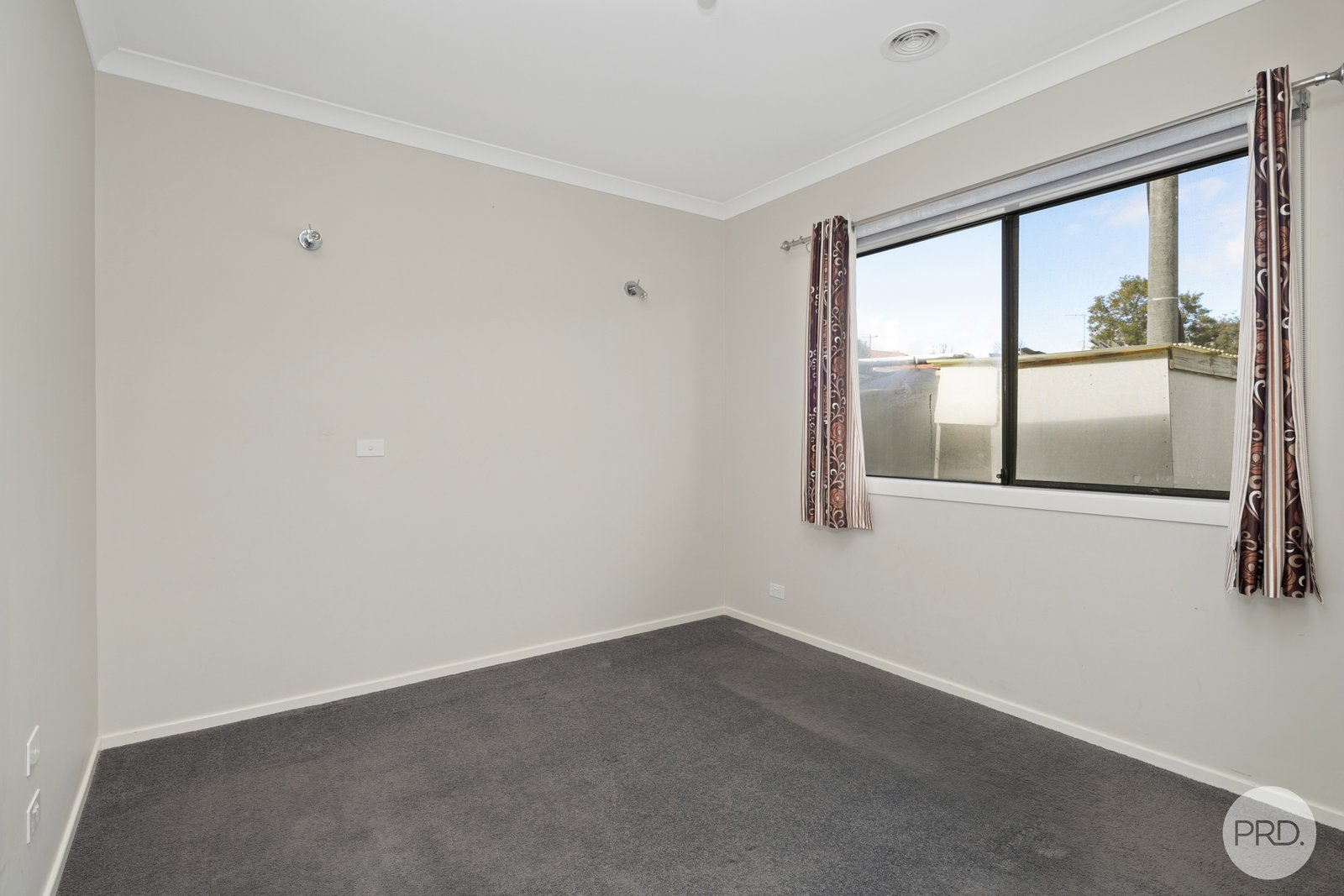 3 Moneill Close BROWN HILL 7