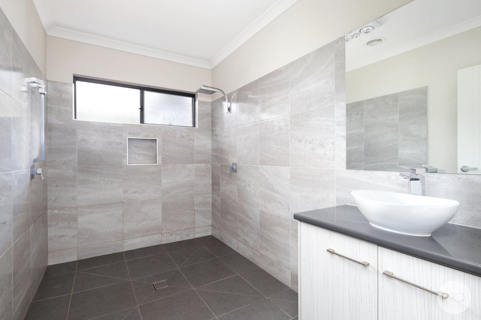 3 Moneill Close BROWN HILL 8