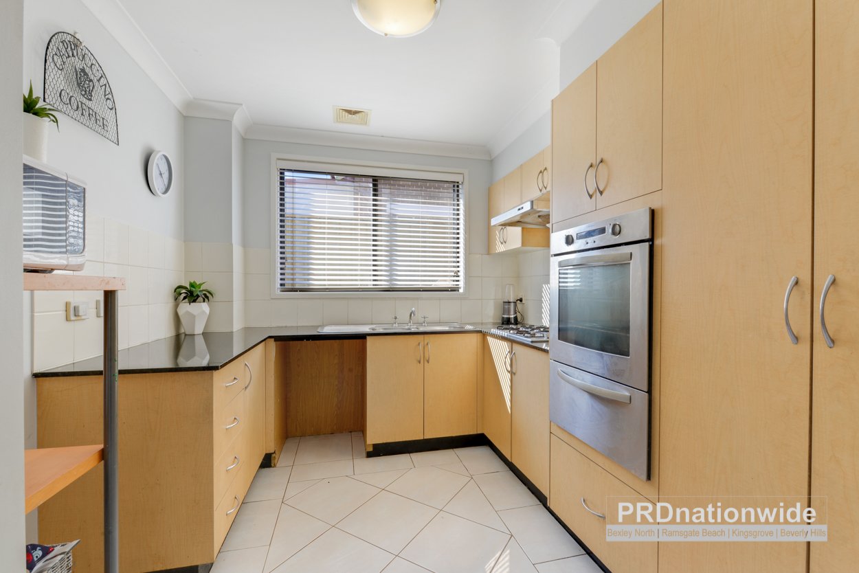 3 Moorefields Road KINGSGROVE 2