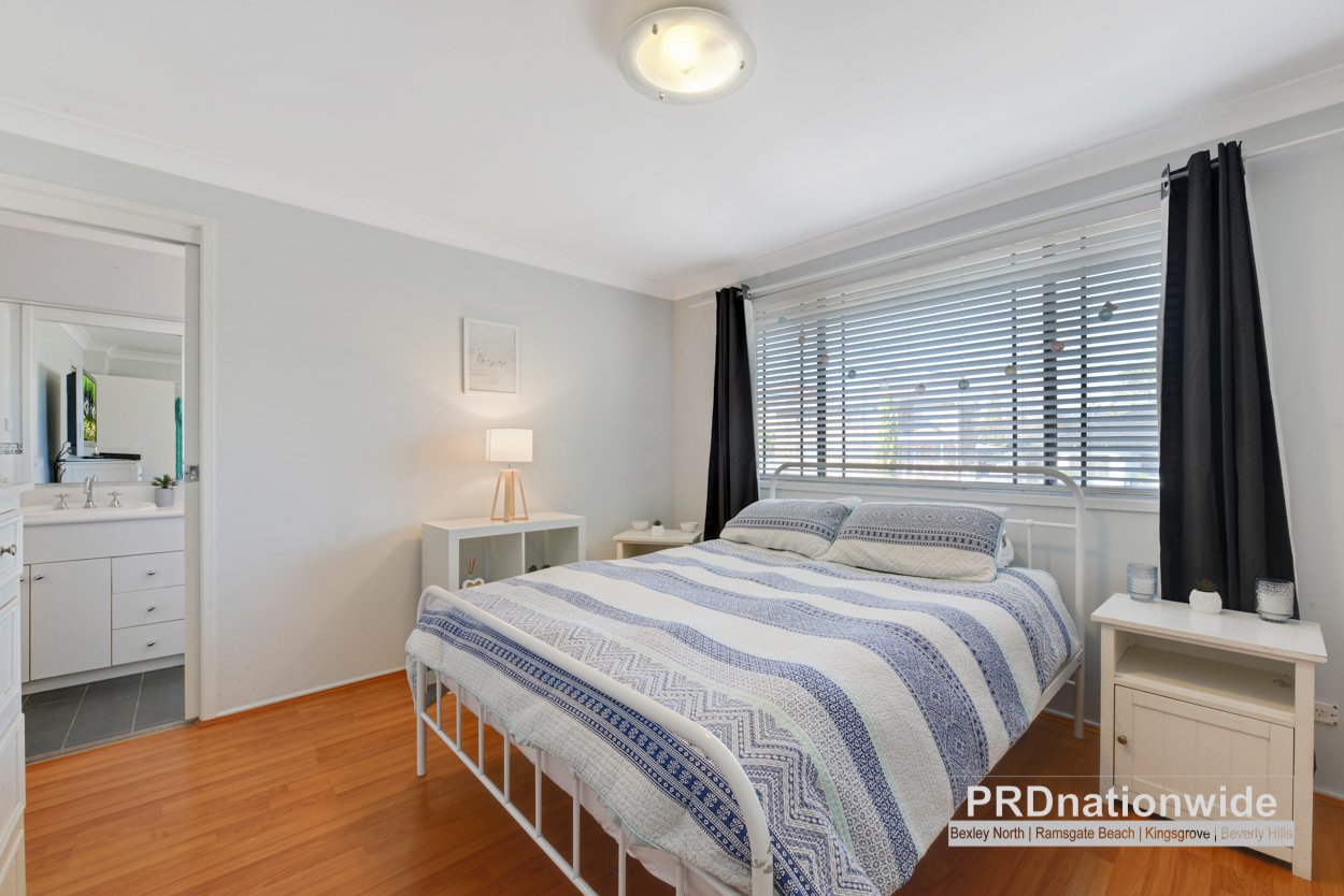 3 Moorefields Road KINGSGROVE 4