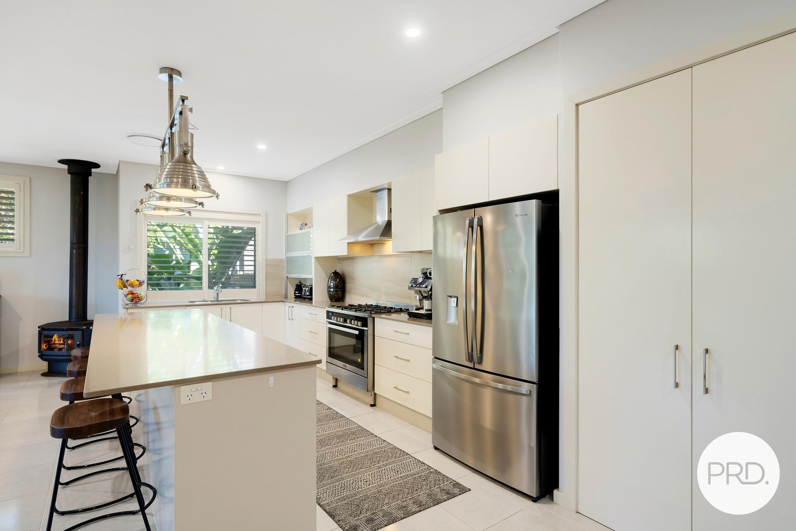 3 Moss Court BONNY HILLS 10