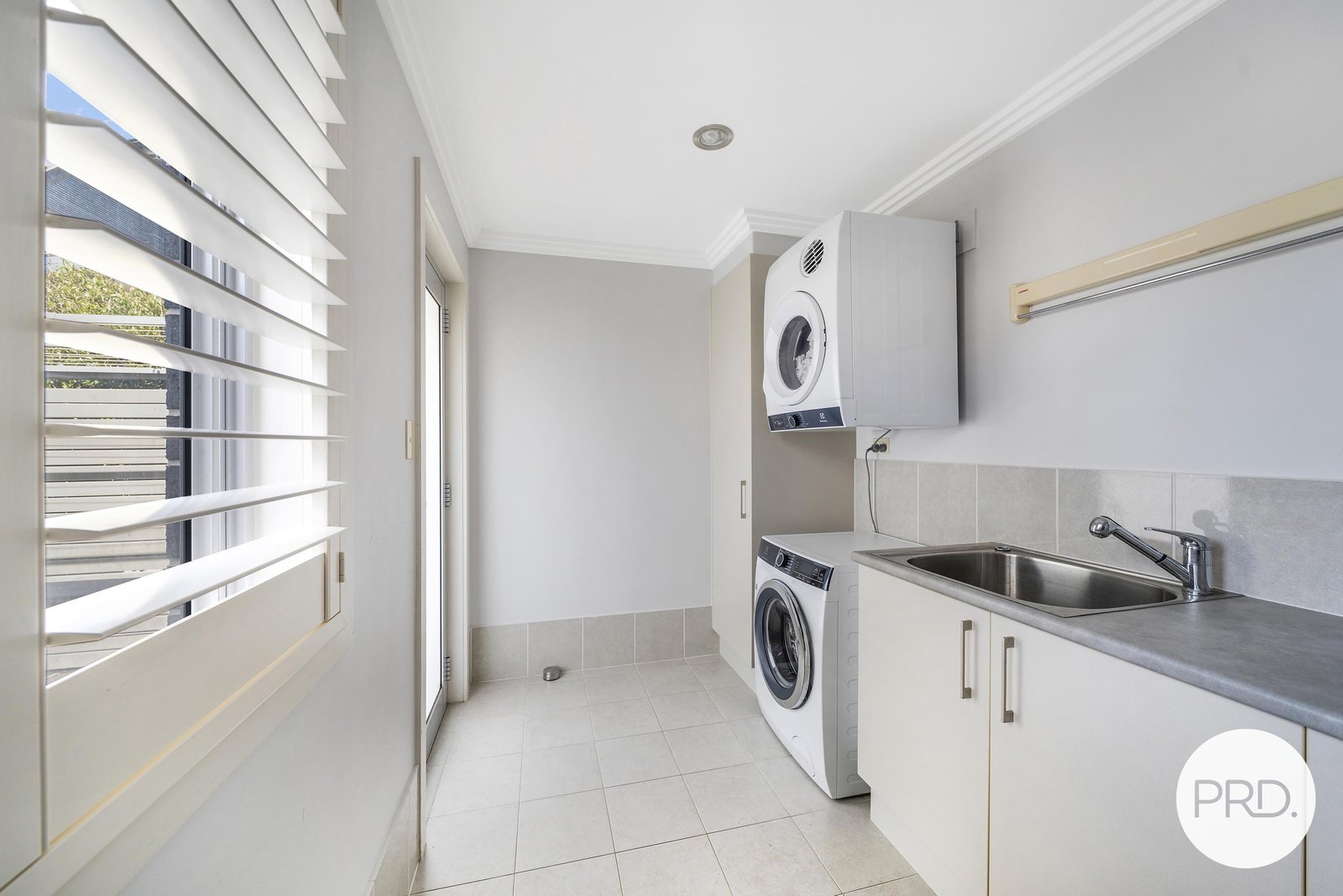 3 Moss Court BONNY HILLS 19