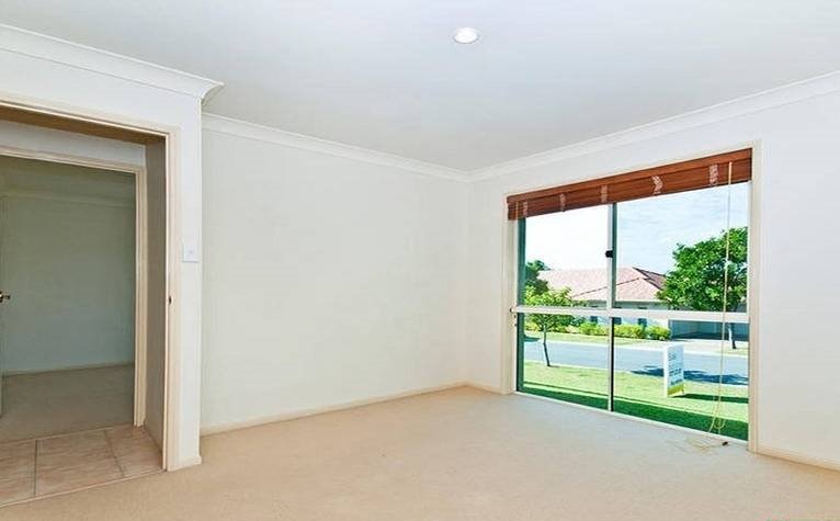 3 Mountain Ash Circuit ROBINA 10