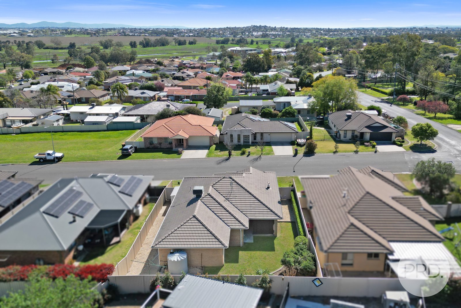 3 Mountain Gum Road TAMWORTH 18