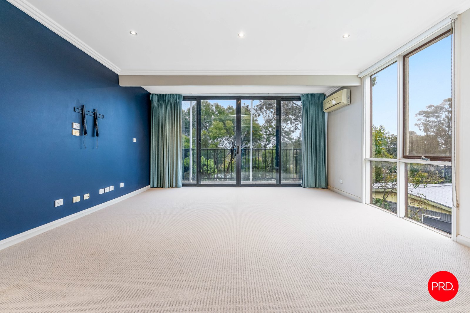 3 Moyna Dr  SPRING GULLY 4
