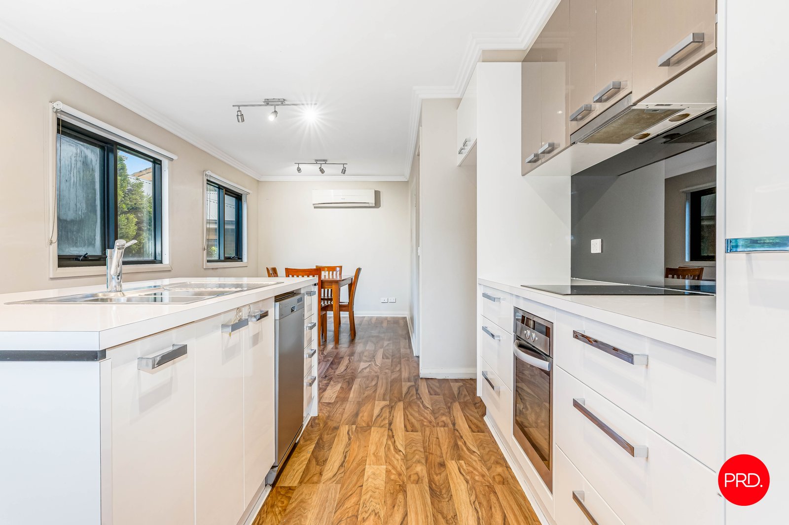 3 Moyna Dr  SPRING GULLY 8