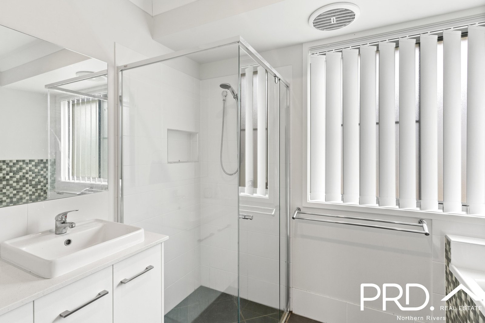 3 Murrogun Place WOLLONGBAR 18