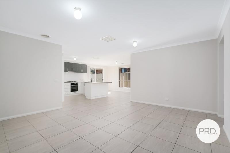 3 Muster Court THURGOONA 3