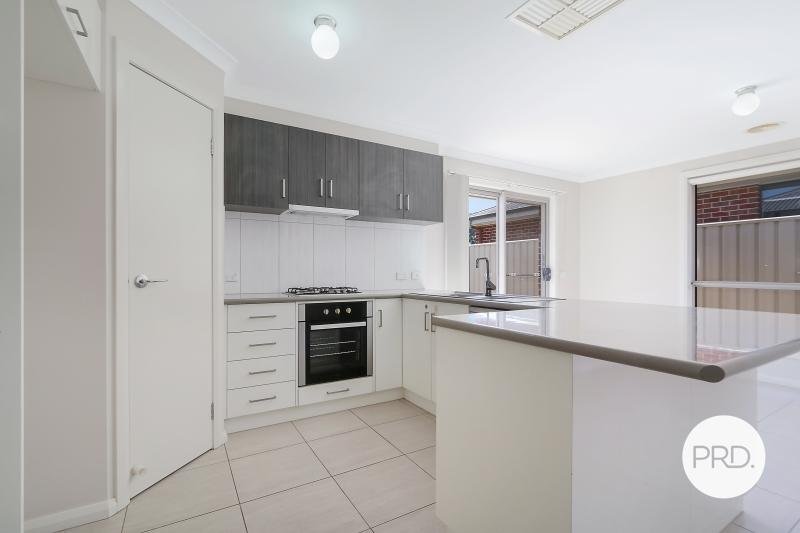 3 Muster Court THURGOONA 4