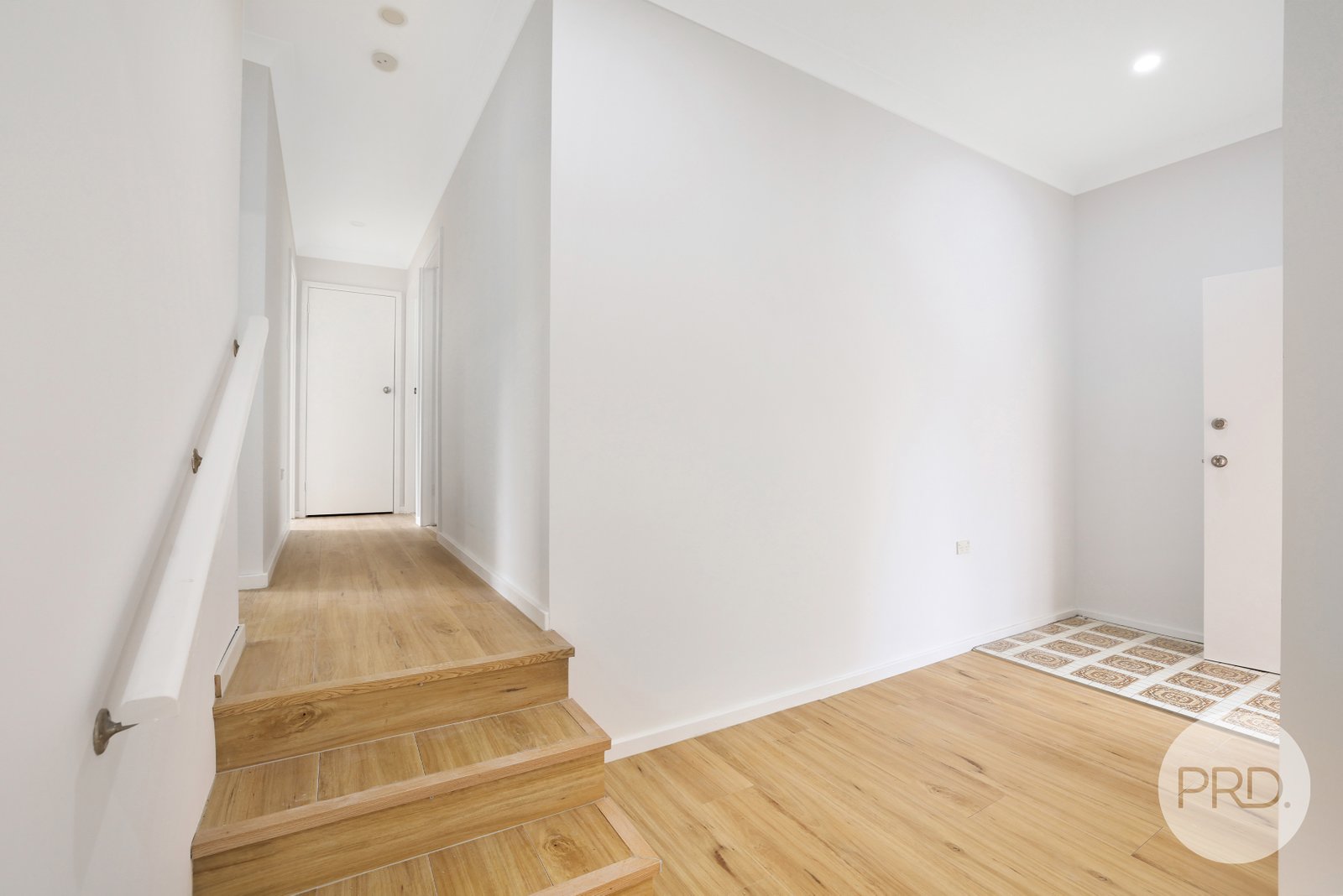 3 Myndee Avenue HILLVUE 8