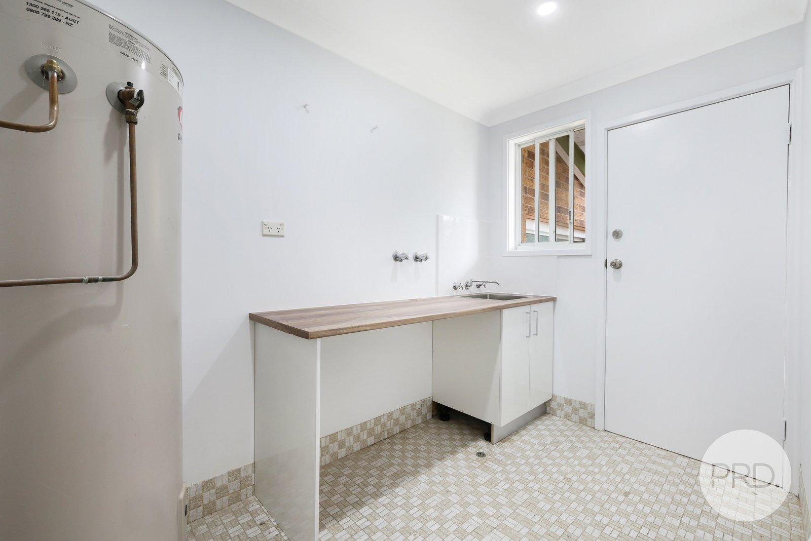 3 Myndee Avenue TAMWORTH 11