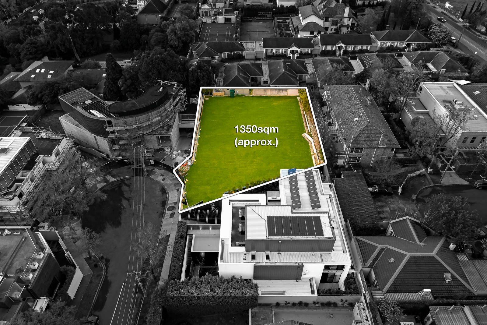 Real Estate and Property in 3 Myvore Court, Toorak, VIC