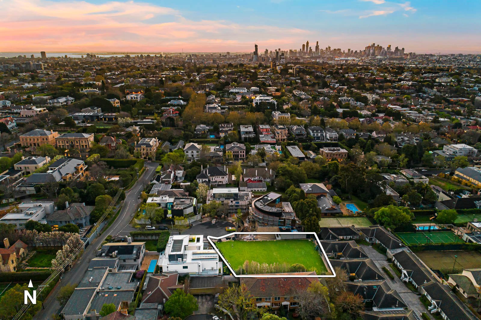 Real Estate and Property in 3 Myvore Court, Toorak, VIC