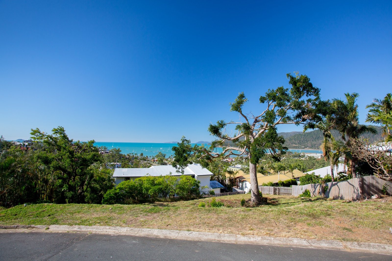 3 Nara Avenue AIRLIE BEACH 3
