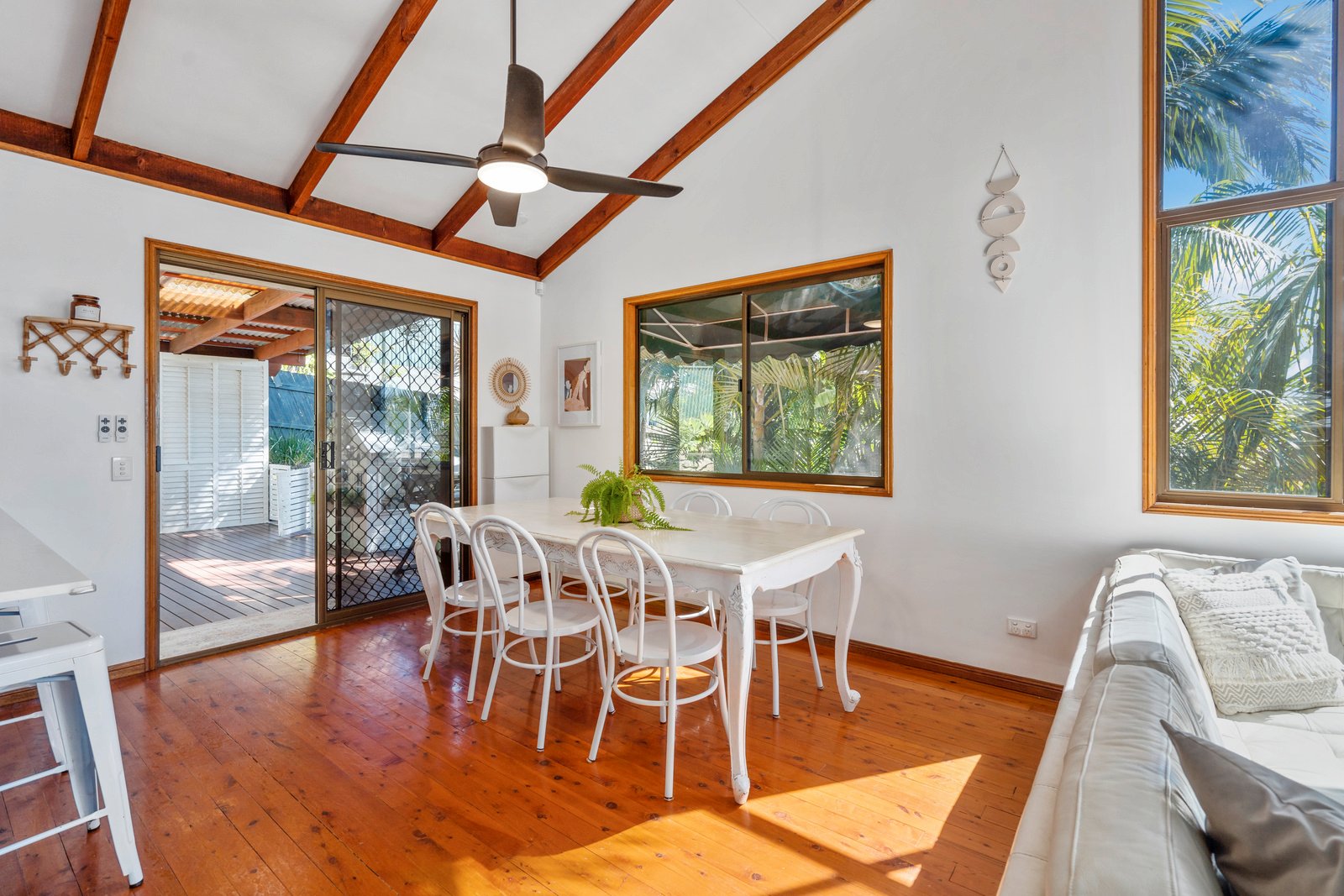 3 Narembeen Place ELANORA 2