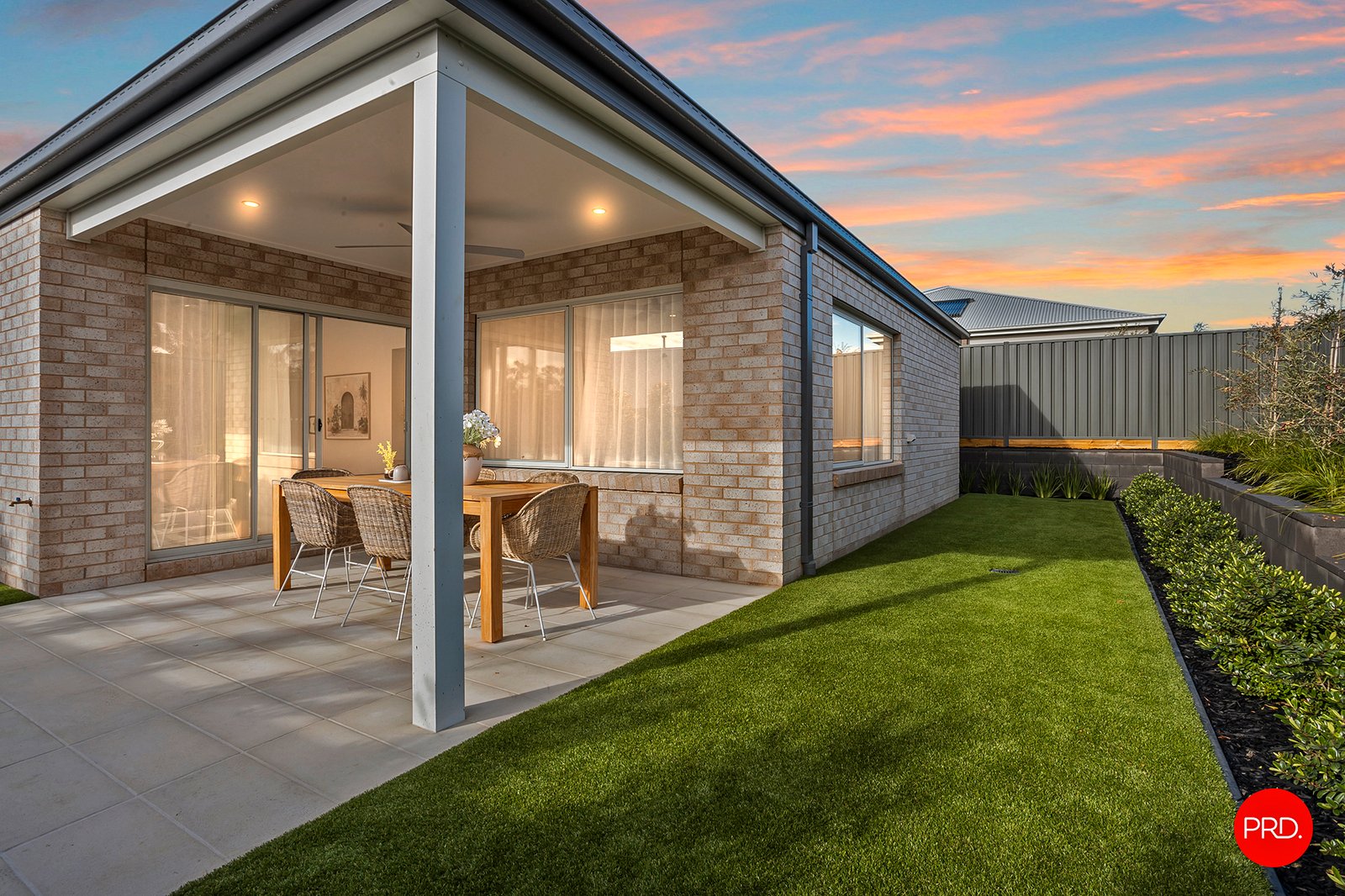 3 Neon Crescent STRATHFIELDSAYE 20