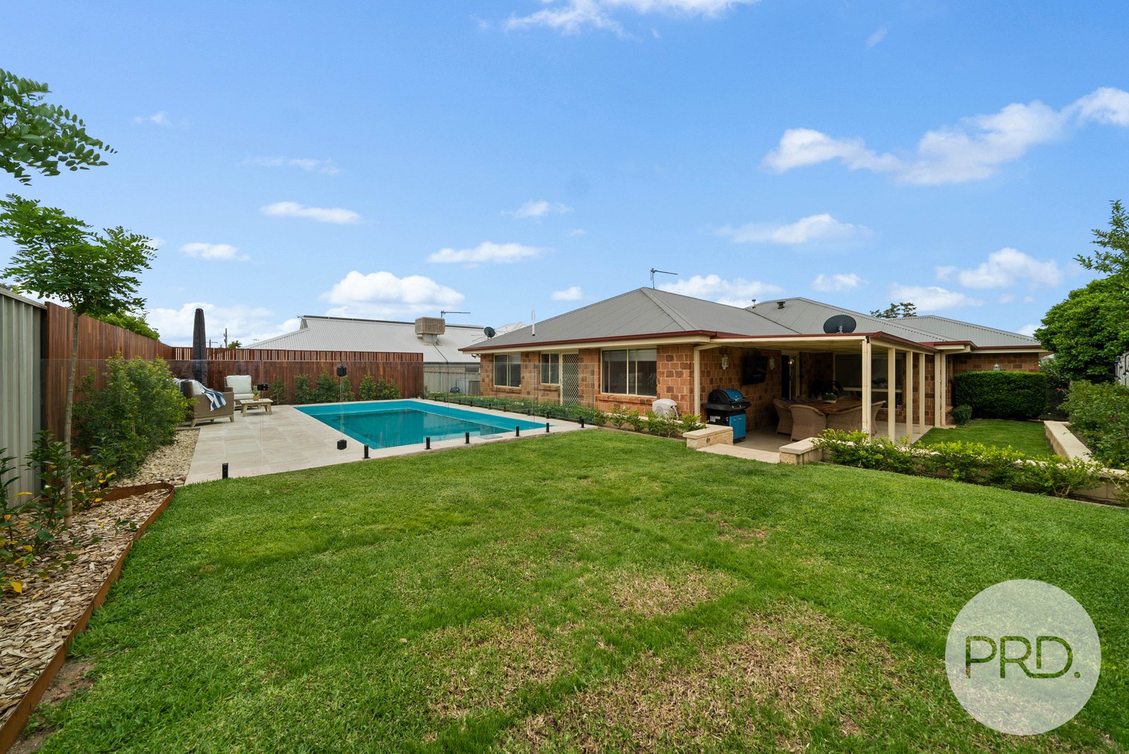 3 Nethereby Place BOURKELANDS 15