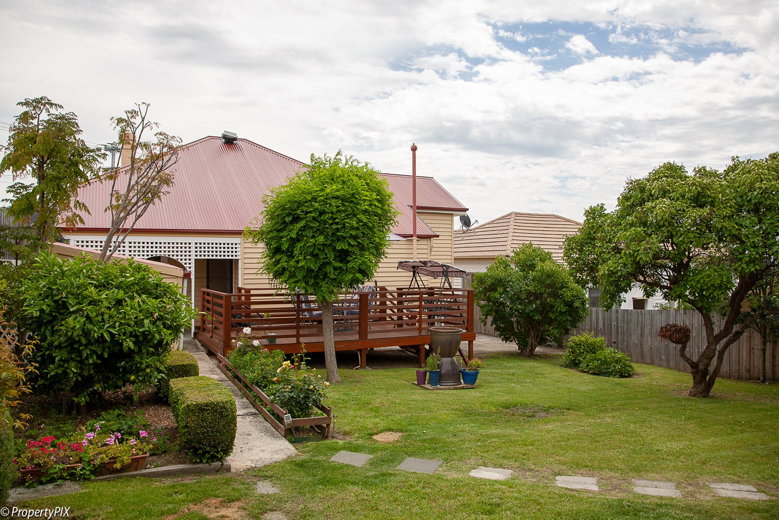 3 Oldham Avenue NEW TOWN 16