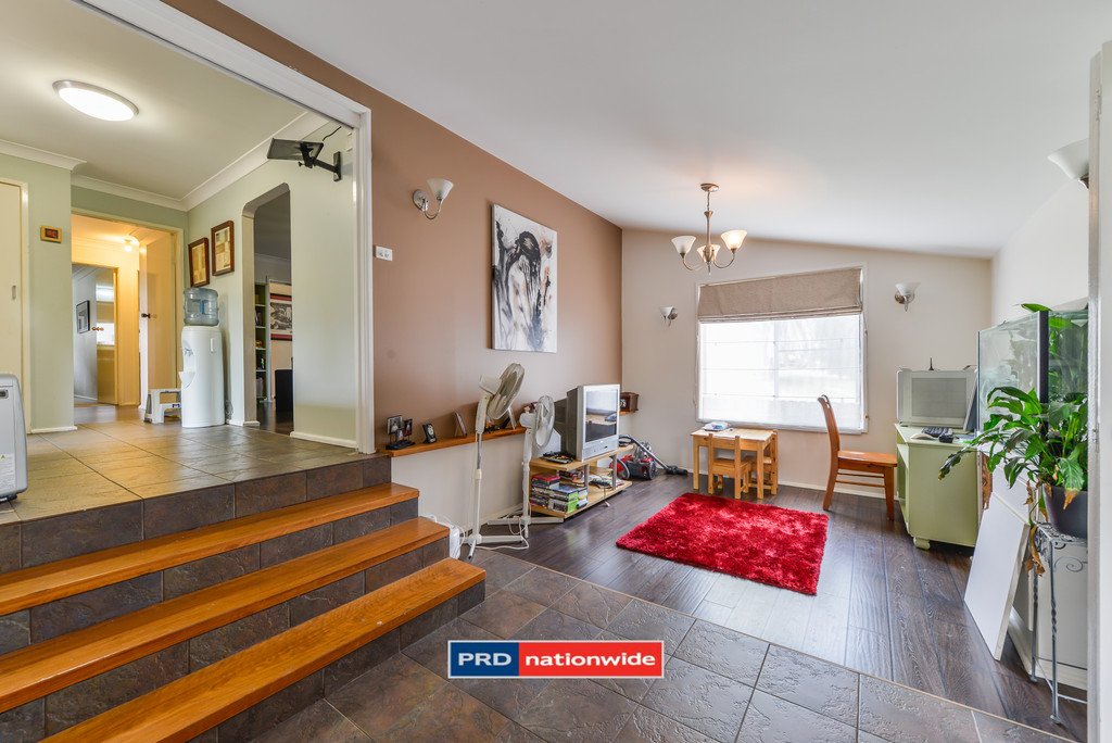 3 Orana Place TAMWORTH 3