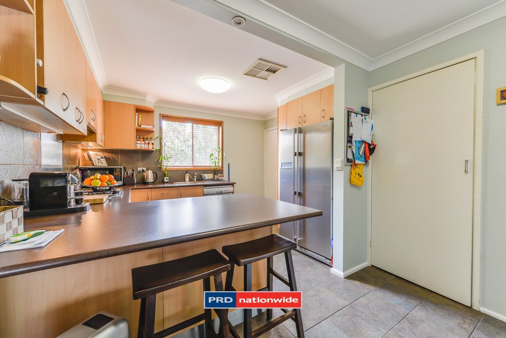 3 Orana Place TAMWORTH 4