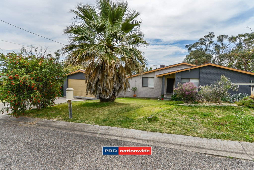 3 Orana Place TAMWORTH 5