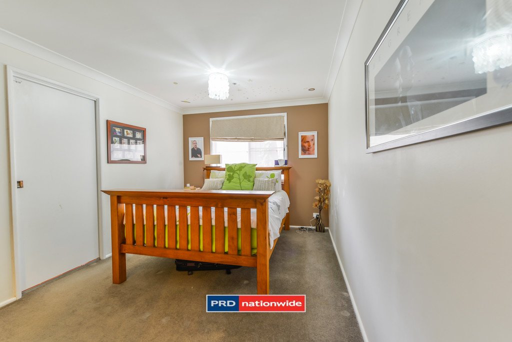 3 Orana Place TAMWORTH 9