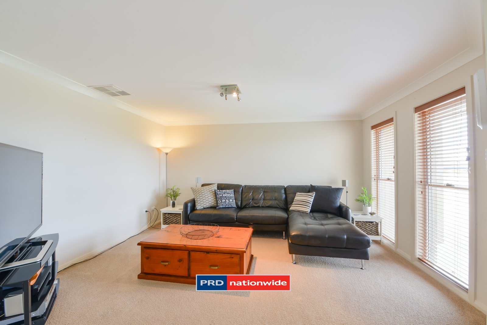 3 Orley Drive TAMWORTH 2