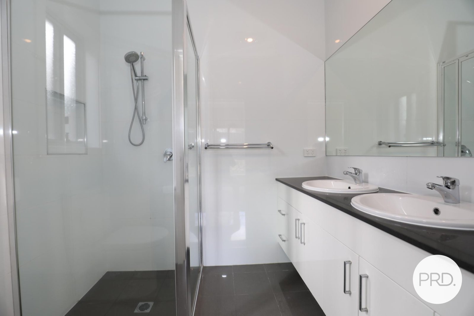 3 Outback Street LAWSON 14