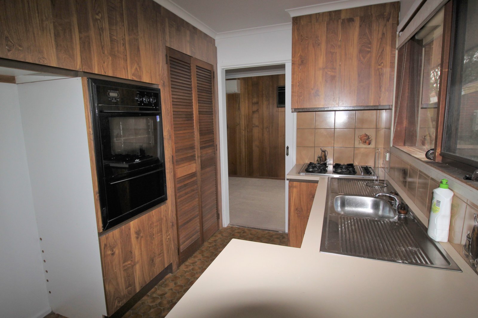 Gallery: 3 Outlook Drive
