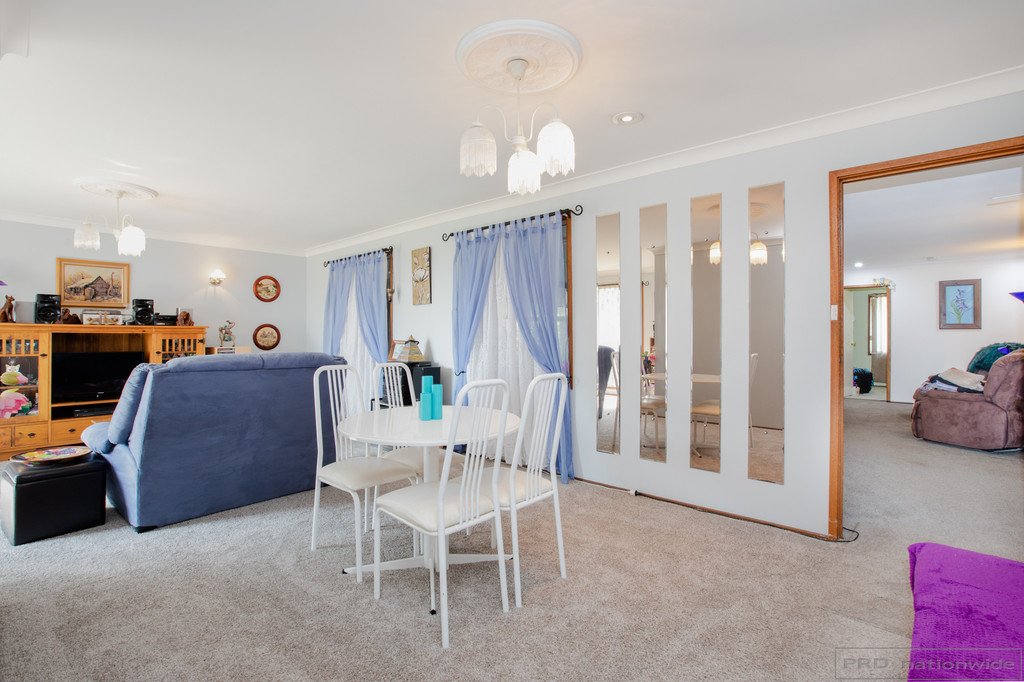 3 Owen Close THORNTON 5