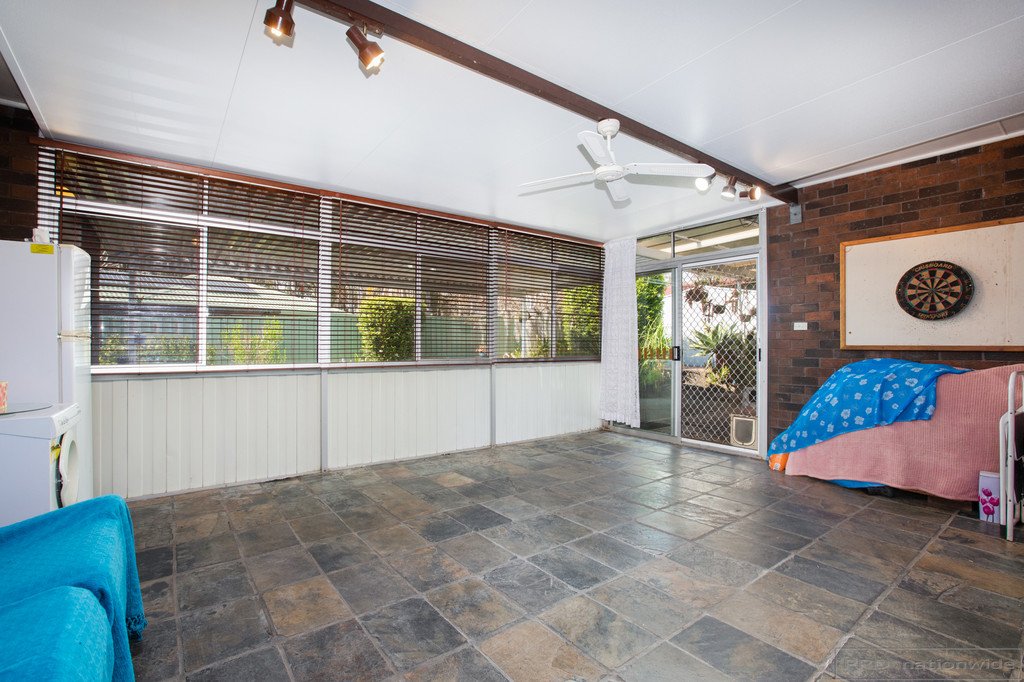 3 Owen Close THORNTON 11