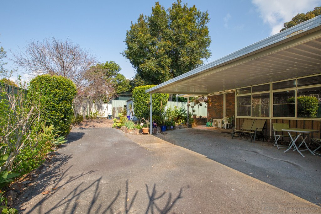 3 Owen Close THORNTON 13