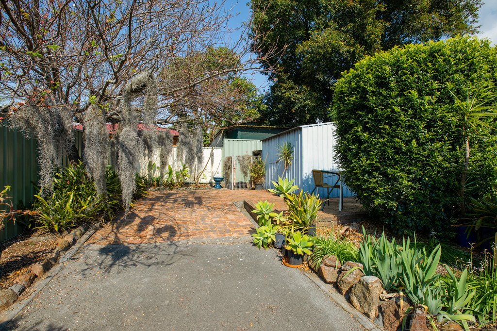 3 Owen Close THORNTON 15