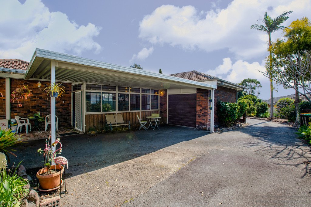 3 Owen Close THORNTON 16