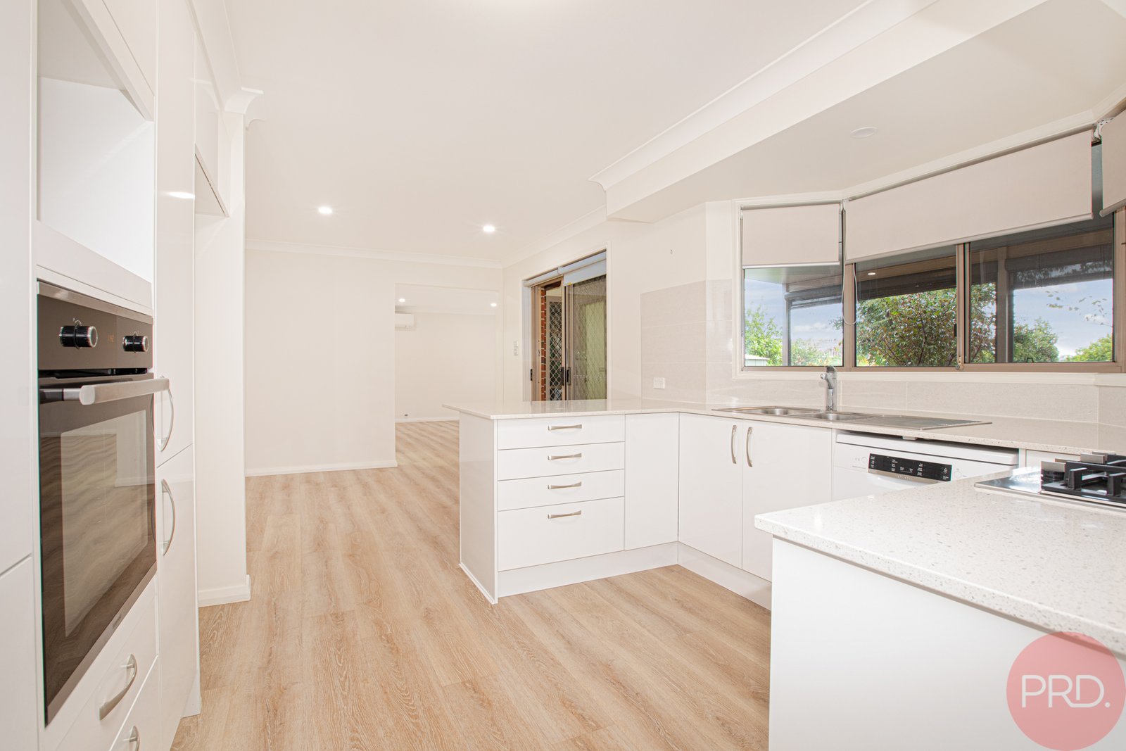 3 Pacific Crescent ASHTONFIELD 9