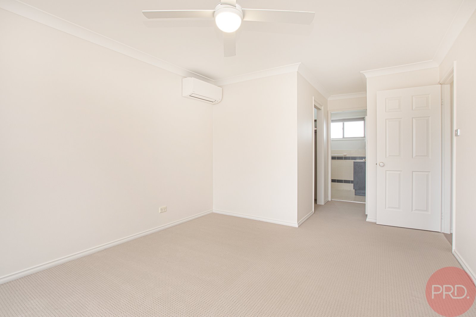 3 Pacific Crescent ASHTONFIELD 17