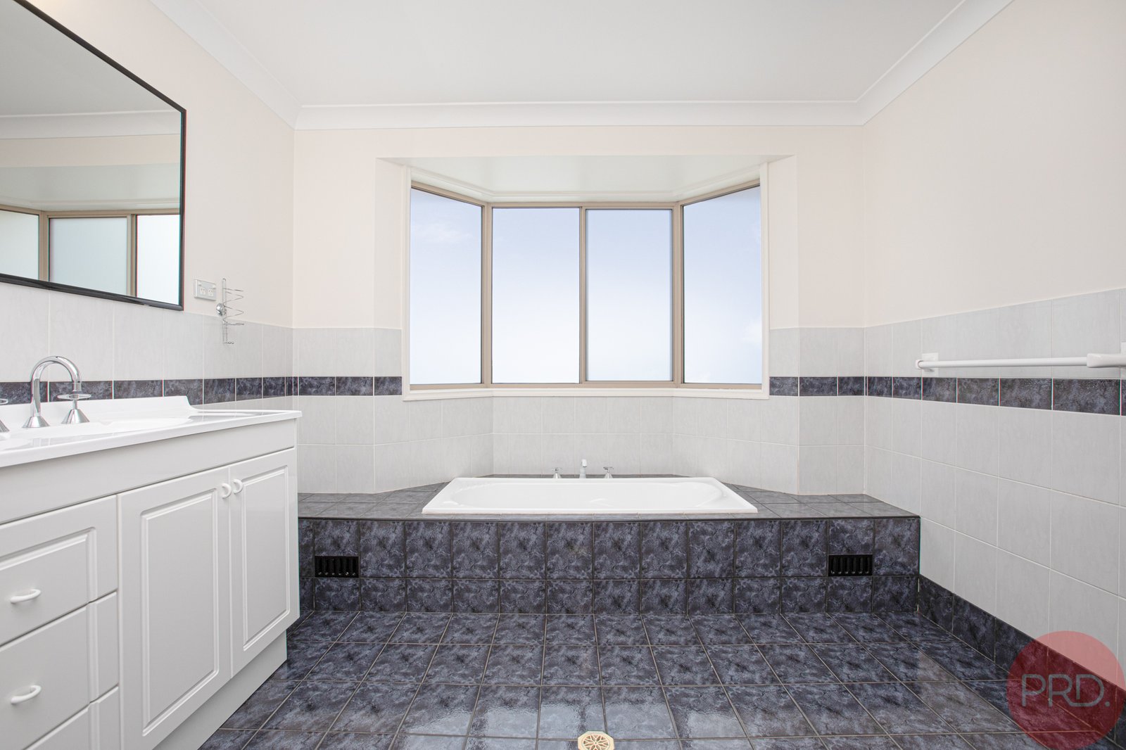 3 Pacific Crescent ASHTONFIELD 23