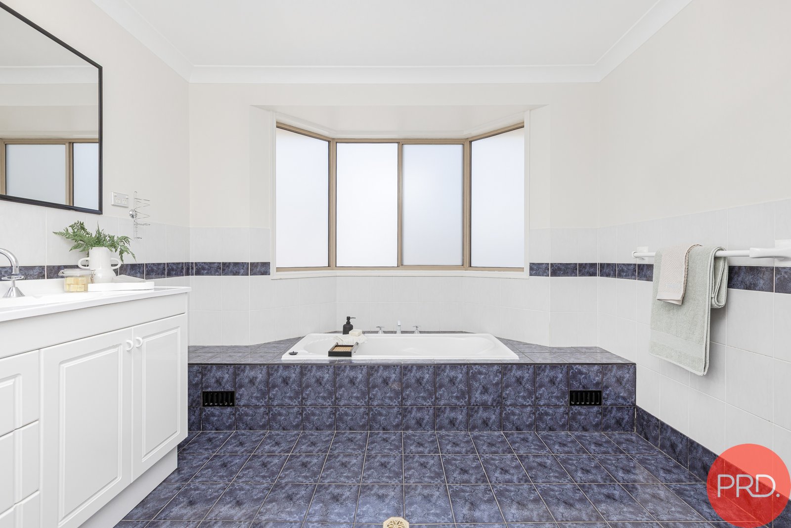 3 Pacific Crescent ASHTONFIELD 24