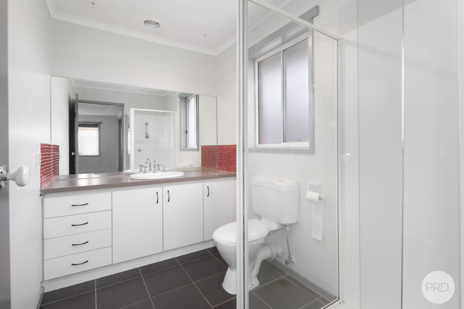 3 Panorama Drive DELACOMBE 7