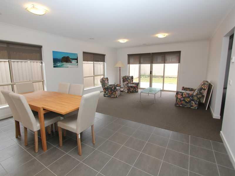Gallery: 3 Parkmead Way