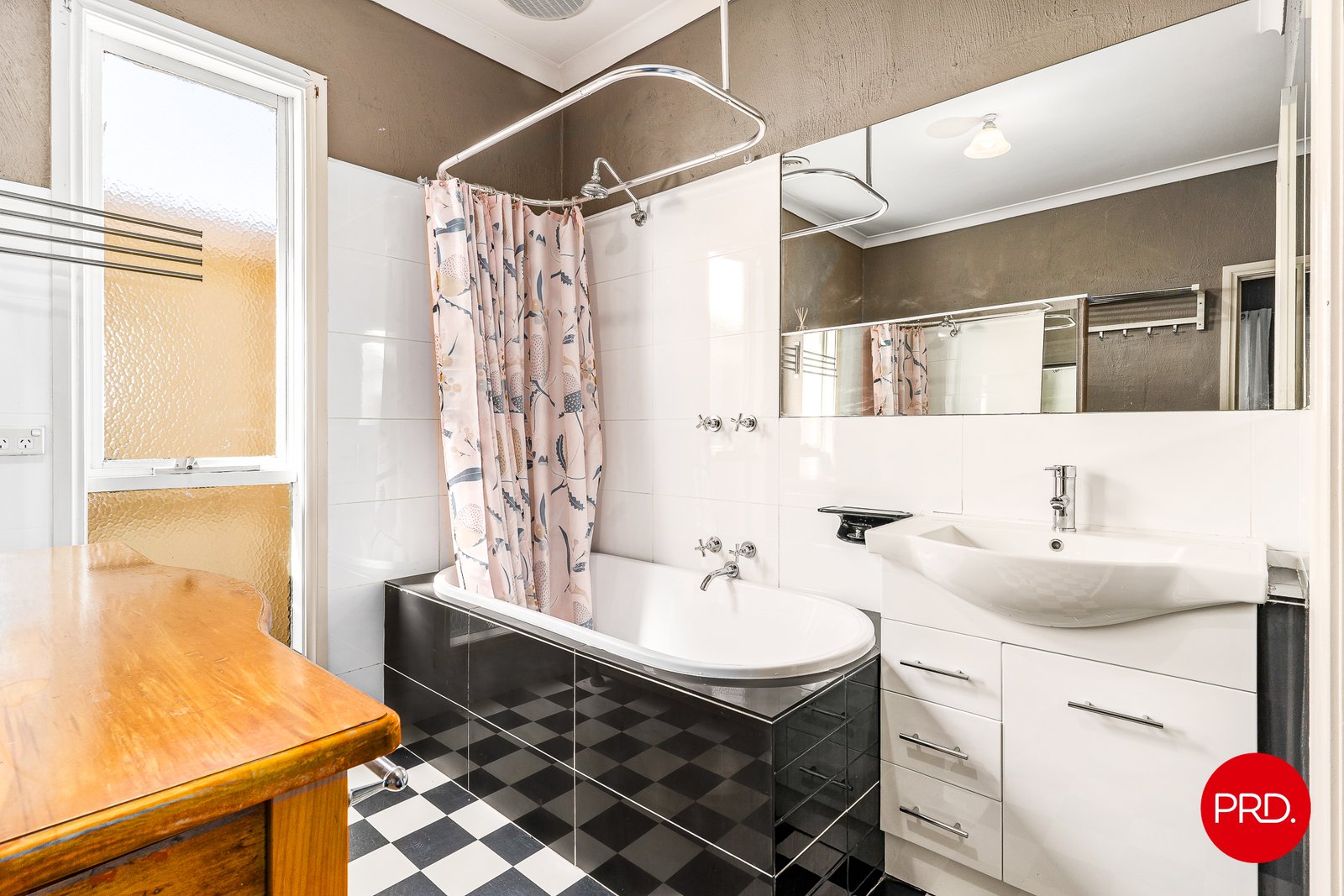 3 Pauline Court KANGAROO FLAT 16