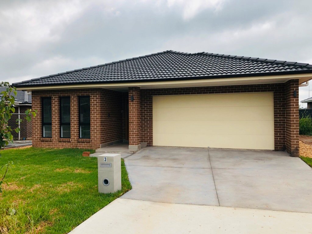 3 Peckham Grove ORAN PARK 1