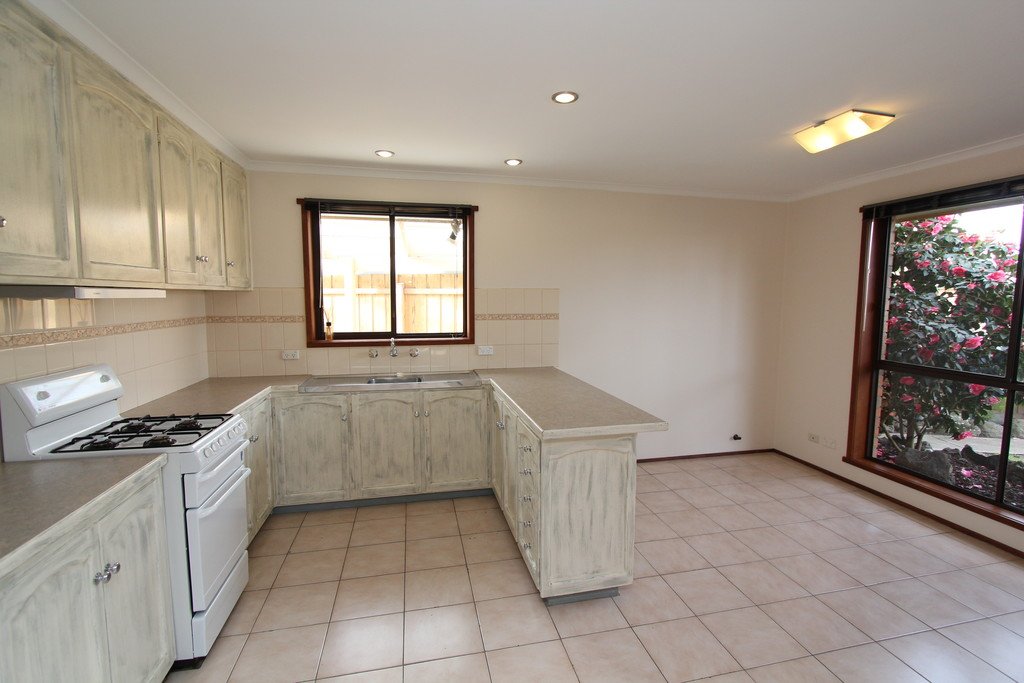 3 Peter Court SEBASTOPOL 6