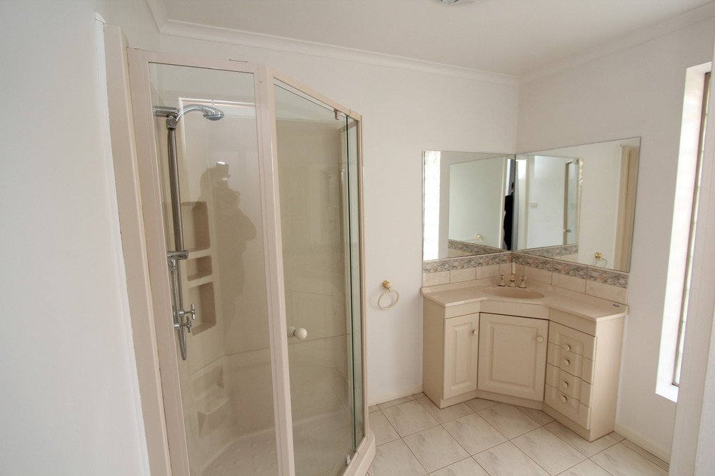 3 Peter Court SEBASTOPOL 8