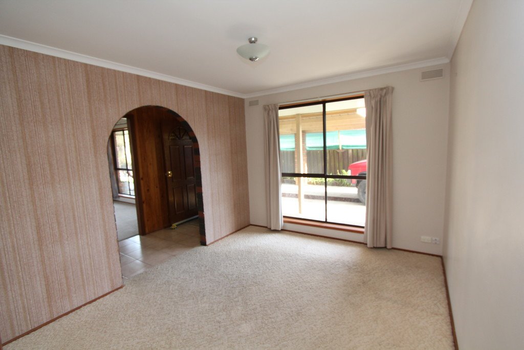 3 Peter Court SEBASTOPOL 9